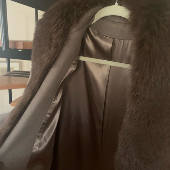 Vintage long wool coat with fur trim - Picture 5 of 8